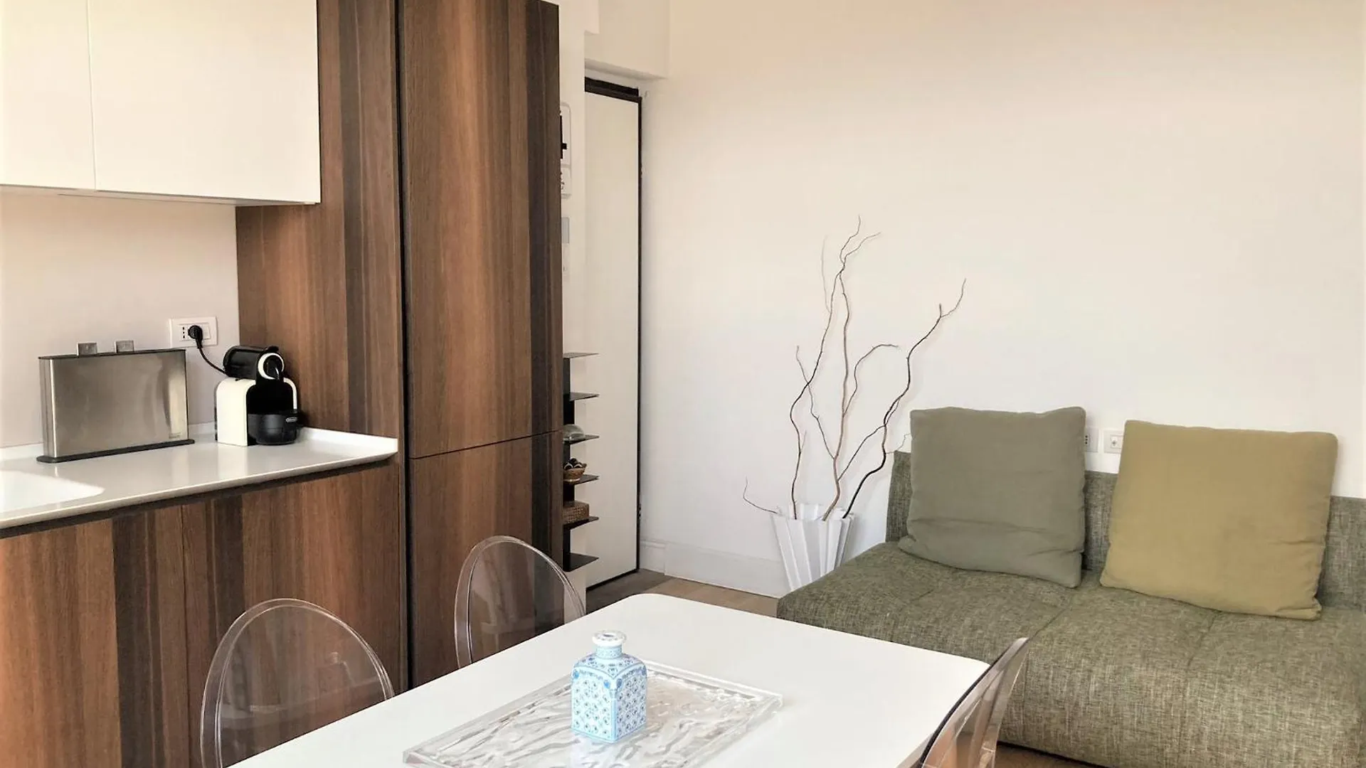 Apartment Luminoso Appartamentino Milan Italy